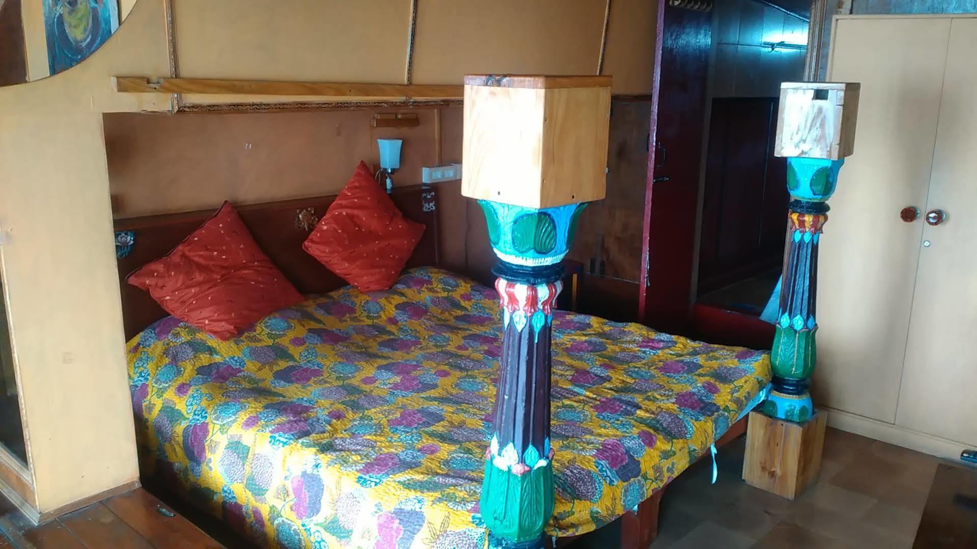 Domas Inn Mussoorie Zewnętrze zdjęcie